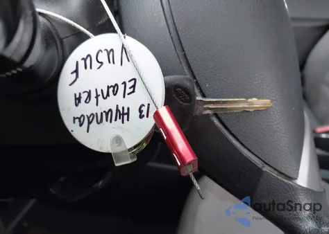 2013 Hyundai Elantra Gls z USA, uszkodzony, nr VIN 5NPDH4AE2DH321624